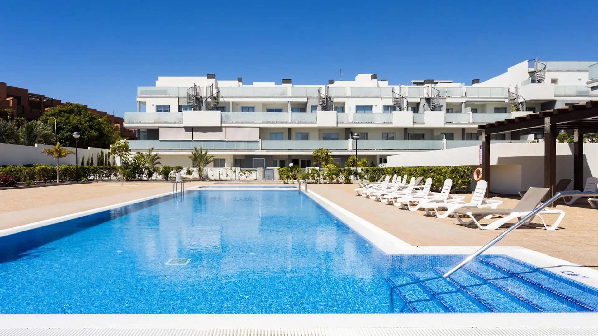 Sotavento Beachwalk By Sunkeyrents El Medano