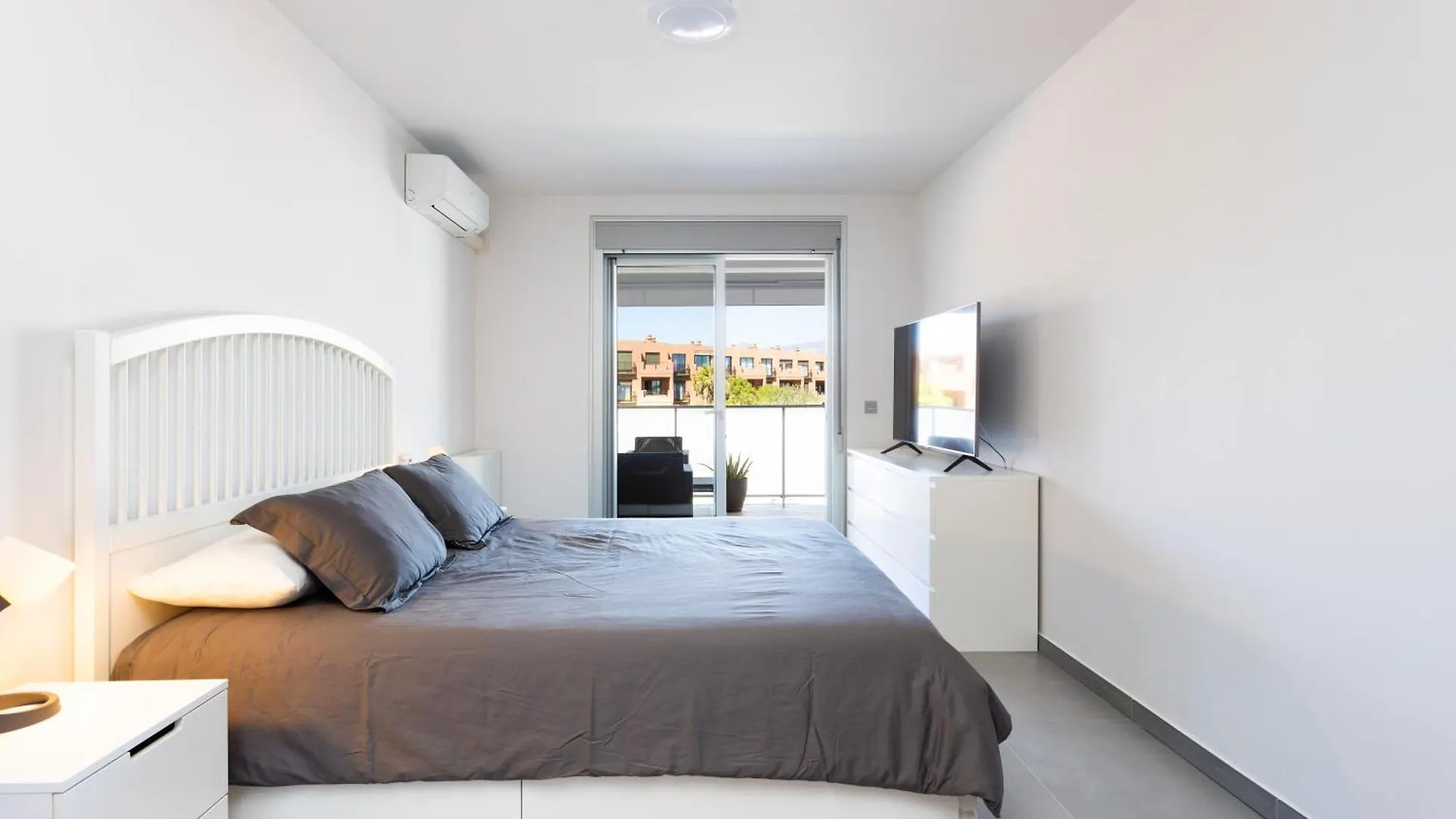 Sotavento Beachwalk By Sunkeyrents El Medano  El Medano (Tenerife)